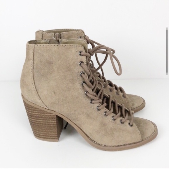 Mossimo Supply Co tan lace up ankle booties - Picture 2 of 8